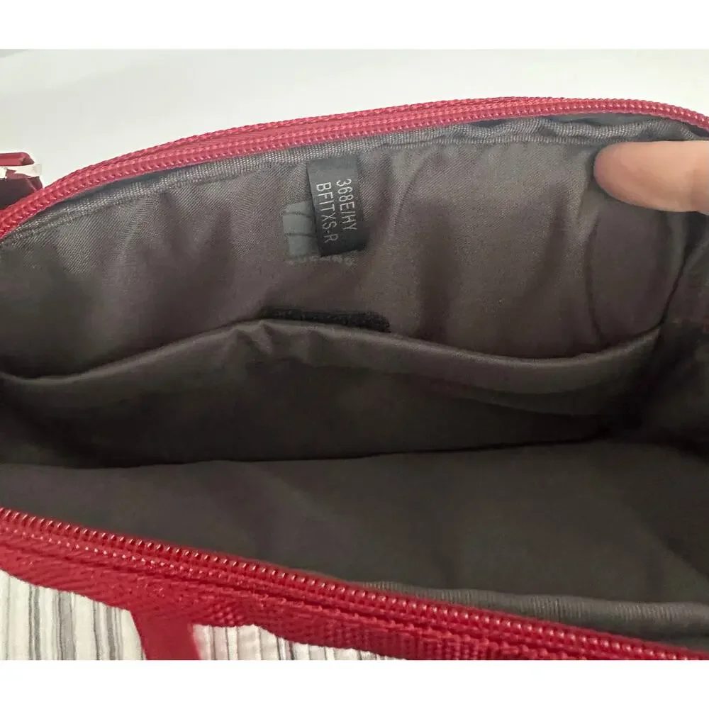 Tucano Finatex Italian Vertical Crossbody / Messenger Bag NWT Perfect for iPad